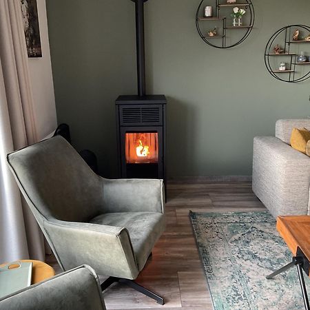 Vakantiewoning Le Garaazje 'S-Gravendeel エクステリア 写真
