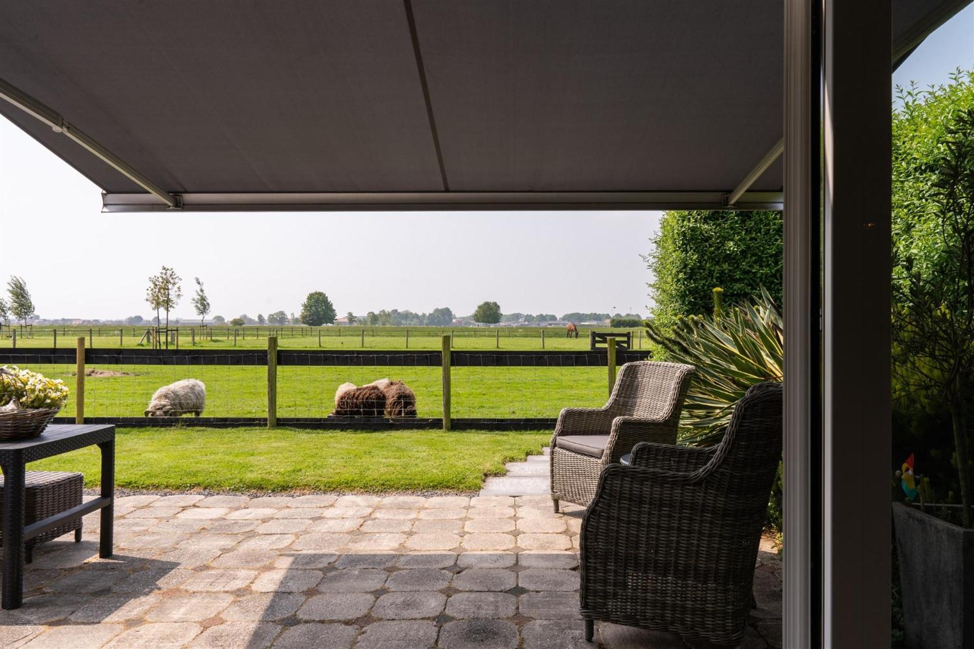Vakantiewoning Le Garaazje 'S-Gravendeel エクステリア 写真
