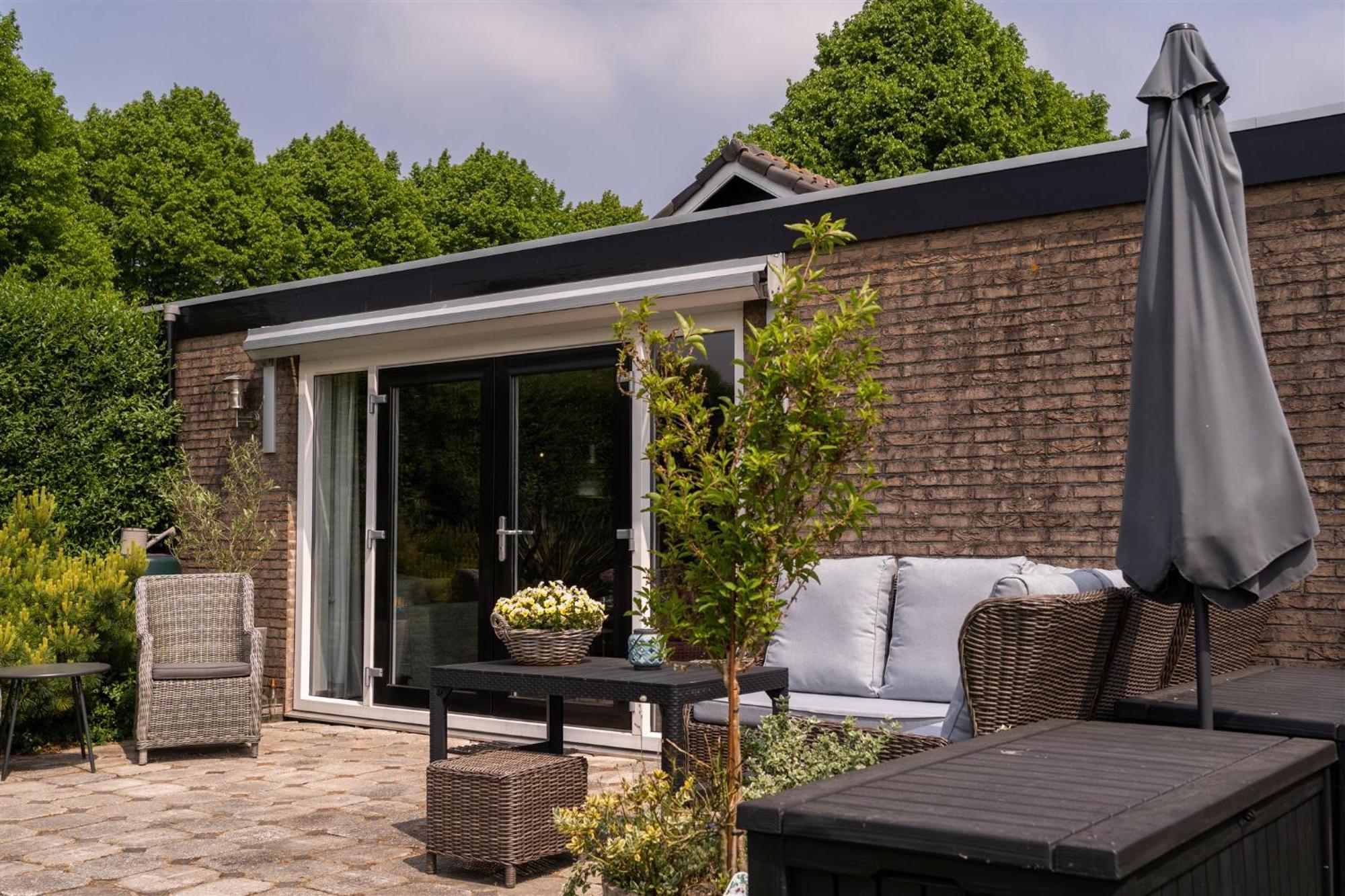 Vakantiewoning Le Garaazje 'S-Gravendeel エクステリア 写真