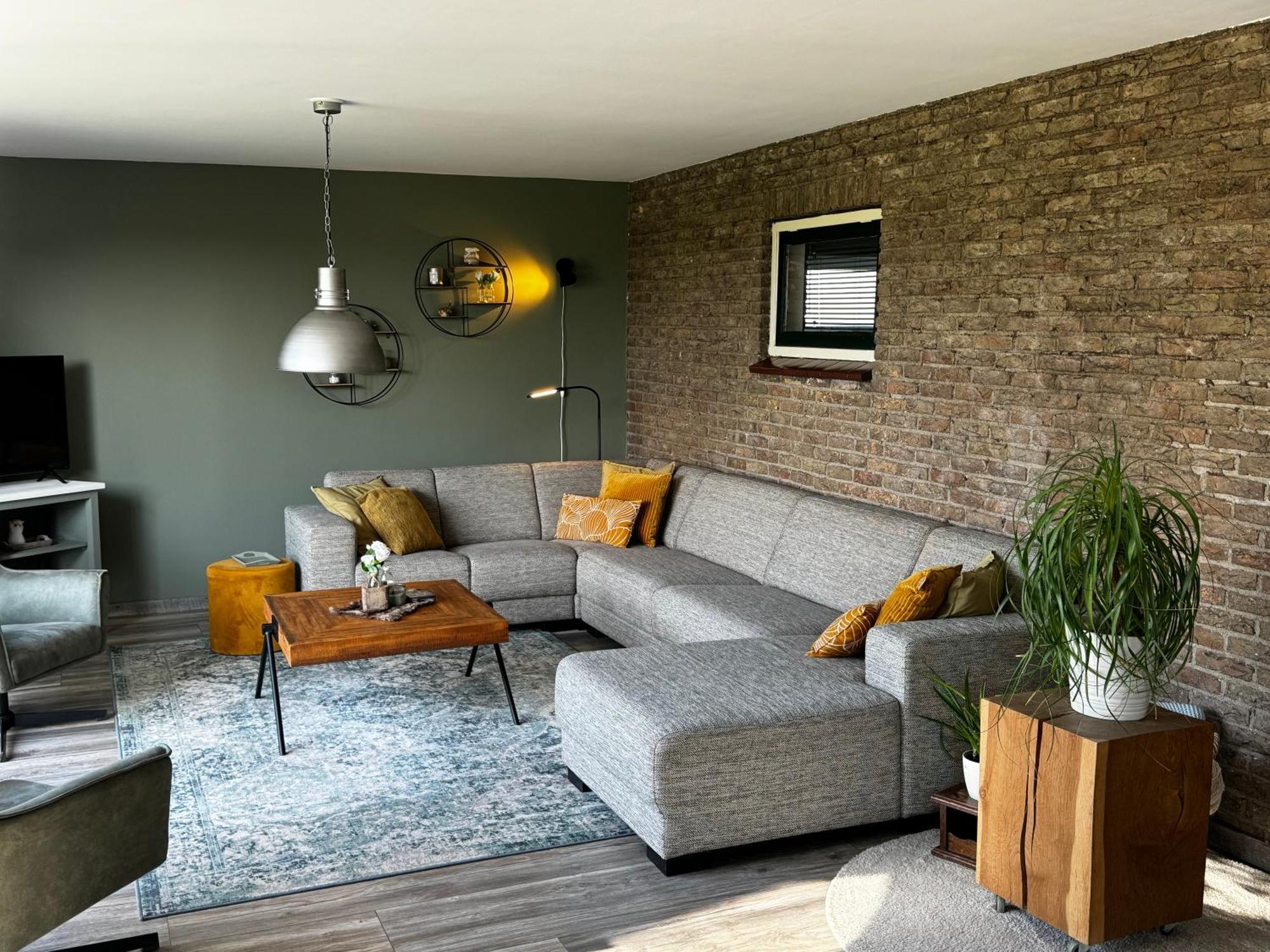 Vakantiewoning Le Garaazje 'S-Gravendeel エクステリア 写真