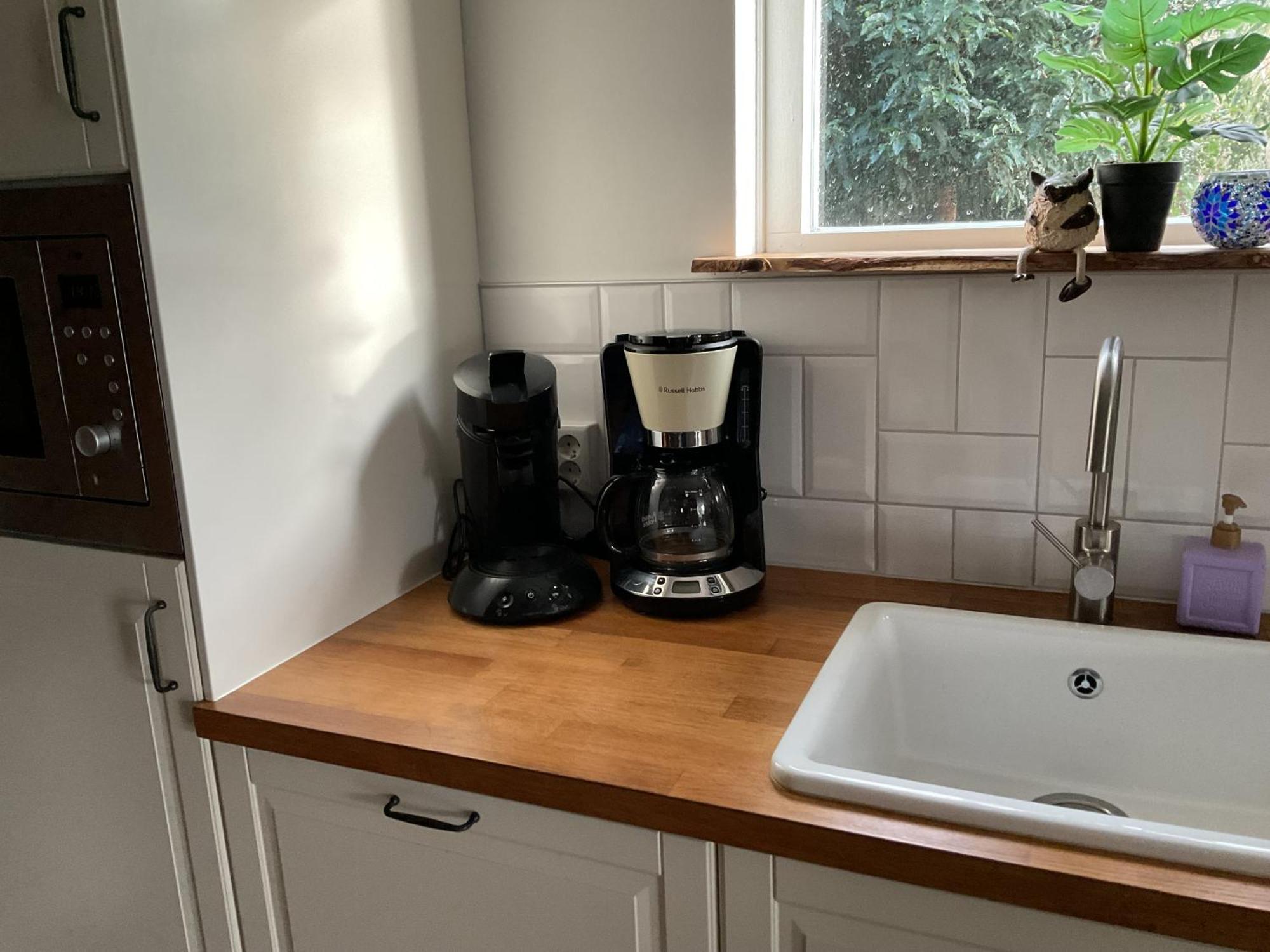 Vakantiewoning Le Garaazje 'S-Gravendeel エクステリア 写真